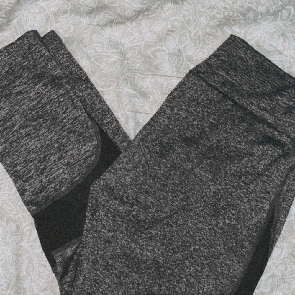 athletic leggings
